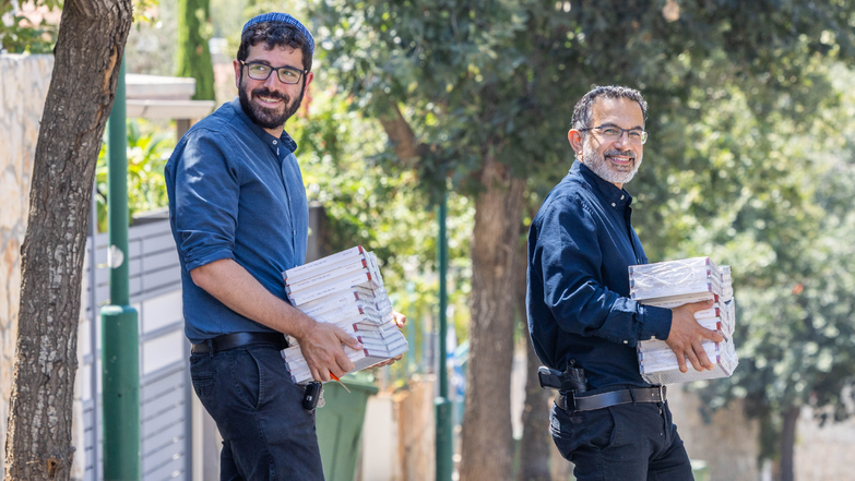 קמים מהחורבן דף הבית | יוסי אלוני