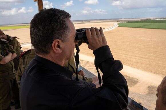 שר הביטחון ישראל כץ בסיור בעזה | אריאל חרמוני - משרד הביטחון שר הביטחון ישראל כץ בסיור בעזה | אריאל חרמוני - משרד הביטחון