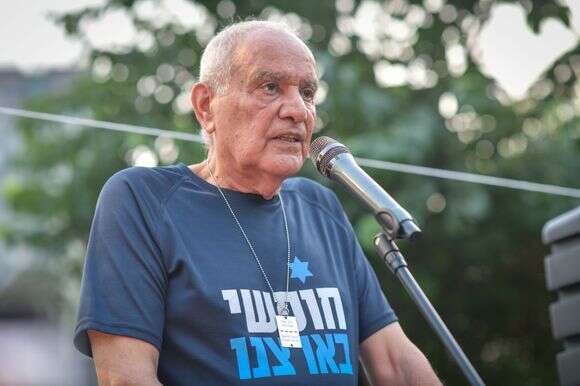 דן חלוץ | אבשלום ששוני, פלאש 90