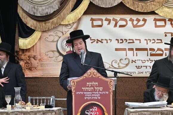 הנדבן יואלי לנדאו באירוע "השקל הטהור", בשבוע שעבר | מאיר אדרי הנדבן יואלי לנדאו באירוע "השקל הטהור", בשבוע שעבר | מאיר אדרי
