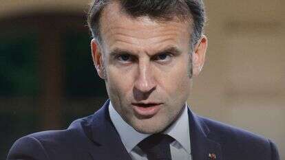 נשיא צרפת עמנואל מקרון | EPA/SERGEY DOLZHENKO