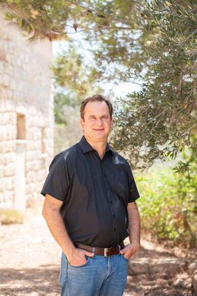 "הם נלחמו על המקום עד טיפת הדם האחרונה". פרופסור בן־דרור | אביטל הירש "הם נלחמו על המקום עד טיפת הדם האחרונה". פרופסור בן־דרור | אביטל הירש