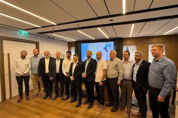 סמוטריץ' וראשי המועצות ביו"ש במסיבת העיתונאים, היום | יח"צ סמוטריץ' וראשי המועצות ביו"ש במסיבת העיתונאים, היום | יח"צ