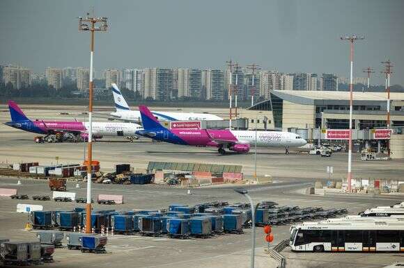 מטוסים של חברת WIZZ AIR בנתב"ג | יוסי אלוני - פלאש 90 מטוסים של חברת WIZZ AIR בנתב"ג | יוסי אלוני - פלאש 90