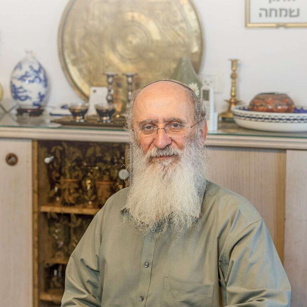 עמוד השדרה | נעמה שטרן עמוד השדרה | נעמה שטרן