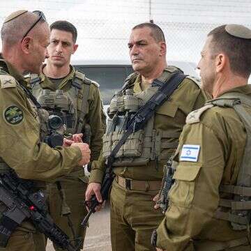 הרמטכ"ל אייל זמיר, מפקד האוגדה קובי הלר ואלוף פקמז, אבי בלוט | דובר צה"ל