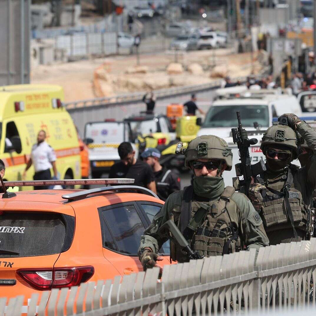 זירת הפיגוע בצומת רמות | EPA זירת הפיגוע בצומת רמות | EPA