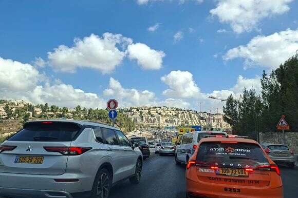 הפקק שנוצר בעקבות הפיגוע | אביב הרץ, TPS הפקק שנוצר בעקבות הפיגוע | אביב הרץ, TPS