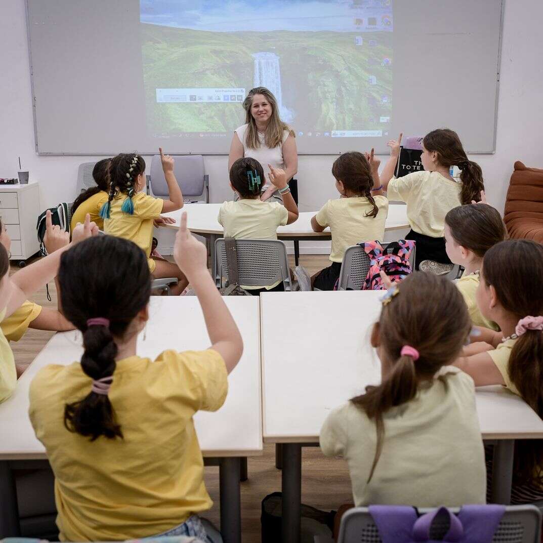 פתיחת שנת הלימודים בבית ספר בתל־אביב. למצולמים אין קשר לכתבה | אבשלום ששוני, פלאש 90
