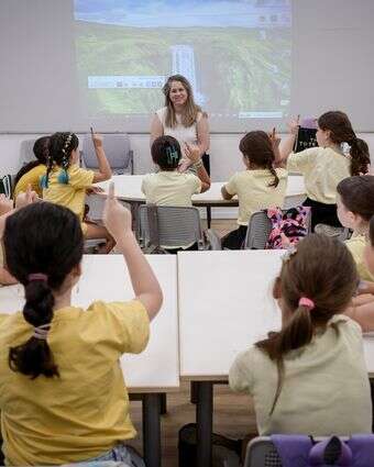פתיחת שנת הלימודים בבית ספר בתל־אביב. למצולמים אין קשר לכתבה | אבשלום ששוני, פלאש 90
