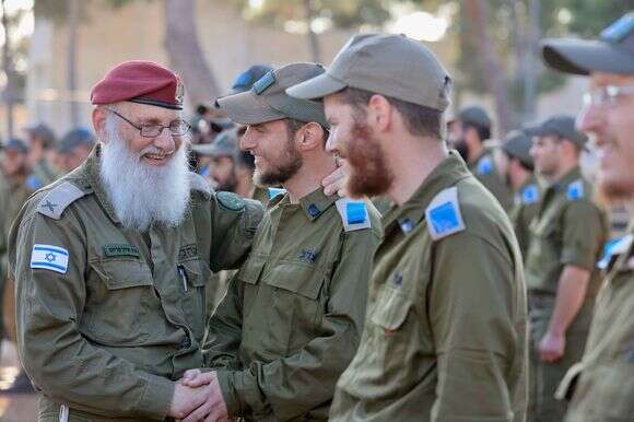 מלחמת חרבות ברזל שינתה את אופי תפקידו של הרב הצבאי. הרבצ"ר קרים | אורן כהן