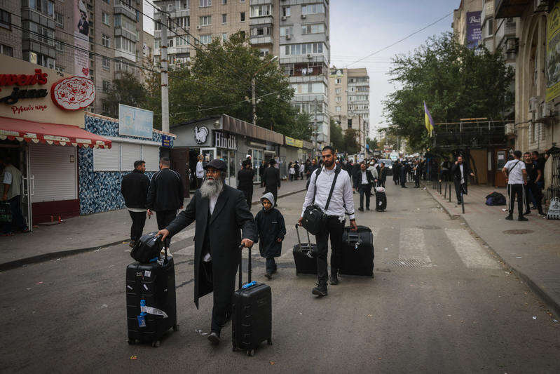 „אחת הקהילות הפגיעות בעולם”: מעל אלף בתים יהודיים ניזוקו באוקראינה