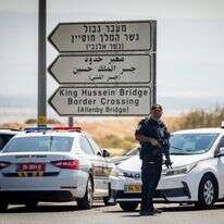 הכניסה למעבר אלנבי, אחרי הפיגוע שבו נרצחו שני בני אדם בספטמבר האחרון | יונתן זינדל, פלאש 90 הכניסה למעבר אלנבי, אחרי הפיגוע שבו נרצחו שני בני אדם בספטמבר האחרון | יונתן זינדל, פלאש 90