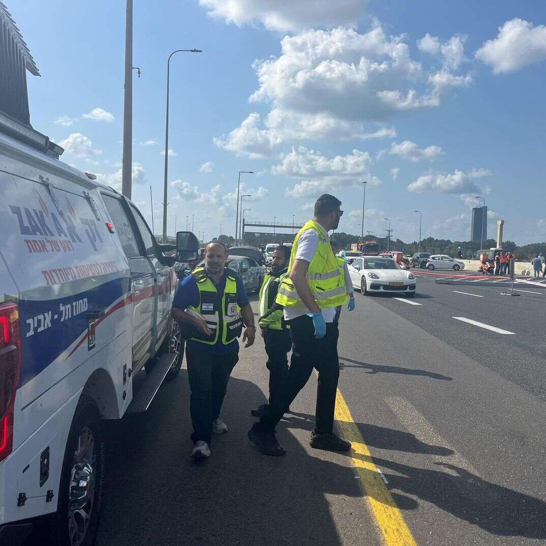 זירת התאונה בכביש 5, סמוך למחלף גלילות | זק"א