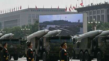 טילים היפר-סוניים נגד ספינות במצעד ניצחון בבייג'ין, ספטמבר 25' | AFP