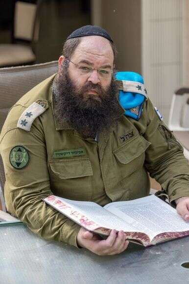 אביגדור דיקשטיין | יוסי אלוני