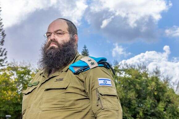 אביגדור דיקשטיין | יוסי אלוני