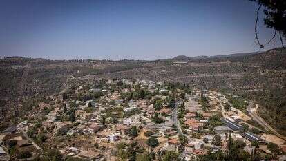 תצפית על אבן ספיר מעין עוזי | אריק סולטן