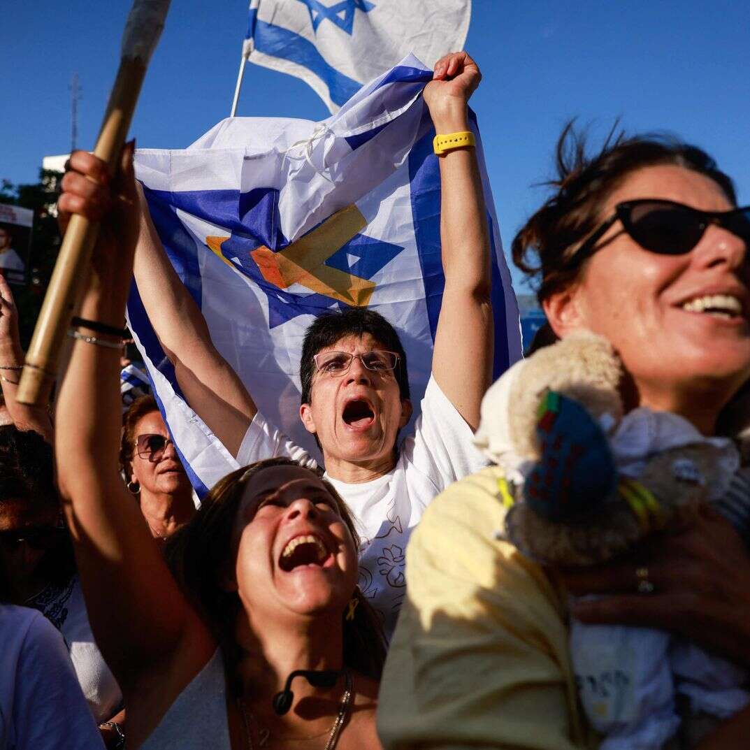 התרגשות בכיכר החטופים | AFP