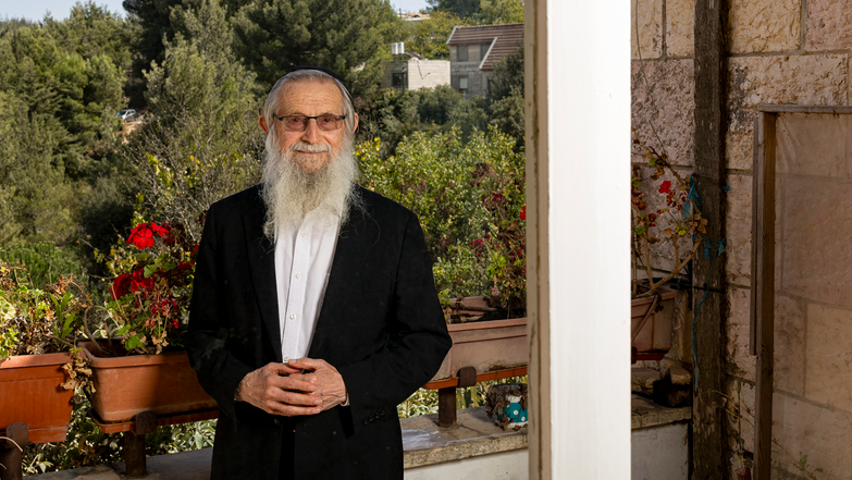 מלמד זכות | נעמה שטרן מלמד זכות | נעמה שטרן