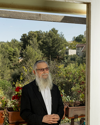 מלמד זכות | נעמה שטרן