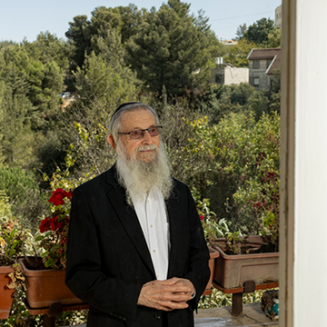 מלמד זכות | נעמה שטרן