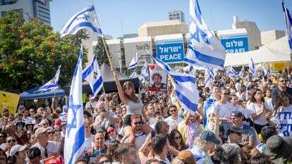 כיכר החטופים בזמן העסקה | Chaim Goldberg/Flash90