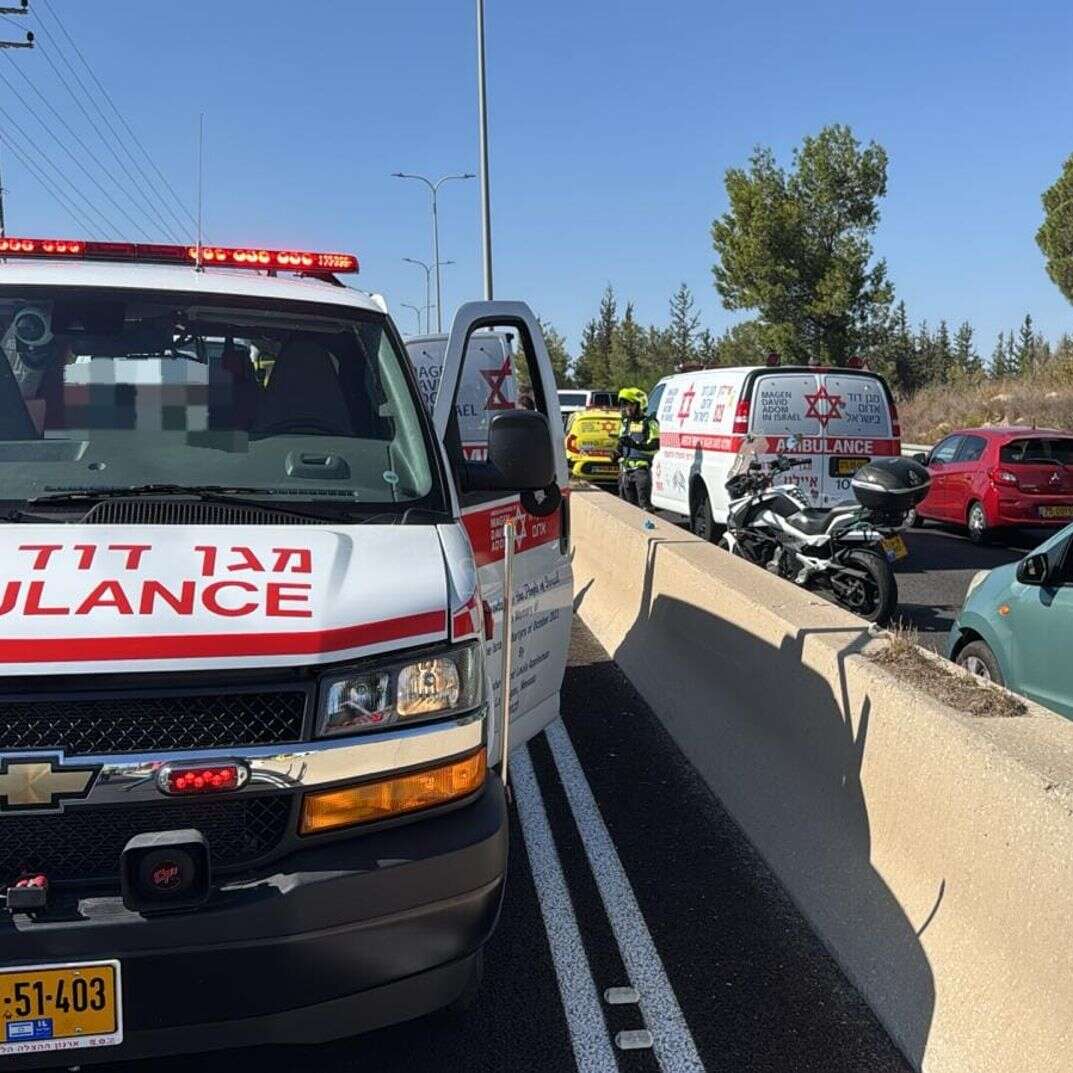זירת האירוע בכביש 443 | תיעוד מבצעי מד"א זירת האירוע בכביש 443 | תיעוד מבצעי מד"א