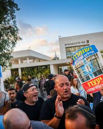 מצד שני | חיים גולדברג, פלאש 90
