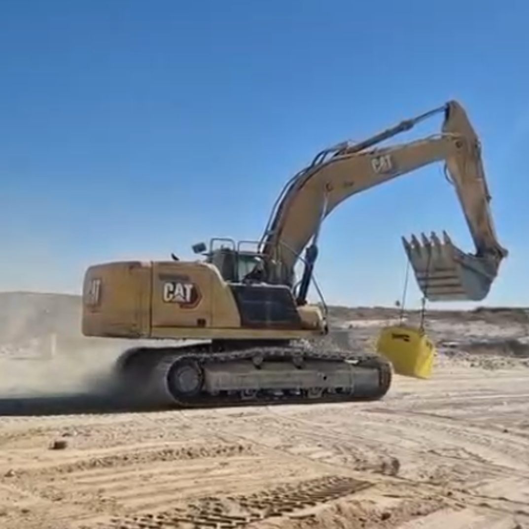 כוחות צה"ל בעזה מסמנים את הקו הצהוב | צילום מסך מתוך סרטון דובר צה"ל כוחות צה"ל בעזה מסמנים את הקו הצהוב | צילום מסך מתוך סרטון דובר צה"ל