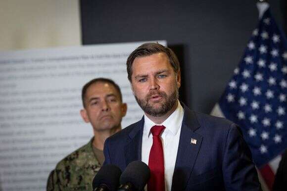 ג'יי-די ואנס במסיבת עיתונאים בקריית גת | חיים גולדברג/פלאש 90