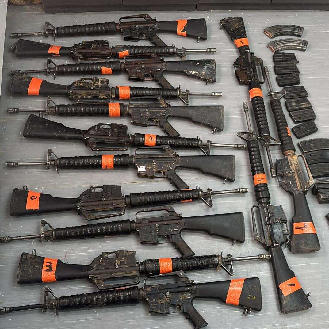 כלי נשק שהוברחו, ארכיון | דו"צ