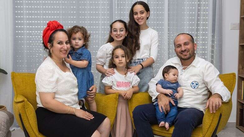 נדלן משפחת גרוס דף הבית | לירון מולדובן נדלן משפחת גרוס דף הבית | לירון מולדובן