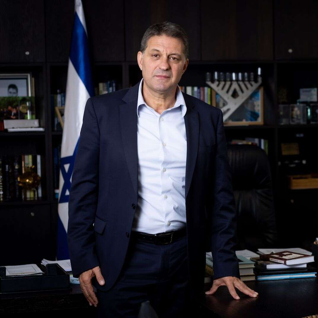 ראש עיריית מודיעין חיים ביבס | אריק סולטן ראש עיריית מודיעין חיים ביבס | אריק סולטן