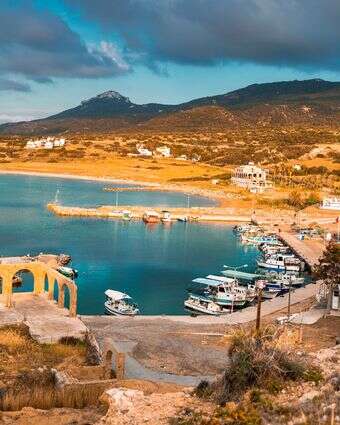 אי כשר בים דף הבית | שאטרסטוק