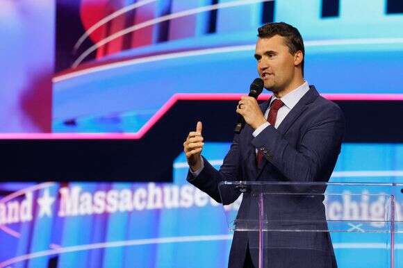 "צ'רלי קירק, שנרצח, אמר לנתניהו פעם: 'במקום דובר צה"ל שים שלושה חבר'ה בני 18 עם טלפון'. והוא צדק". קירק | איי.אף.פי "צ'רלי קירק, שנרצח, אמר לנתניהו פעם: 'במקום דובר צה"ל שים שלושה חבר'ה בני 18 עם טלפון'. והוא צדק". קירק | איי.אף.פי