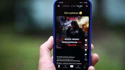 עמוד הטיקטוק של הראפר הגרמני E.Mar | AFP עמוד הטיקטוק של הראפר הגרמני E.Mar | AFP