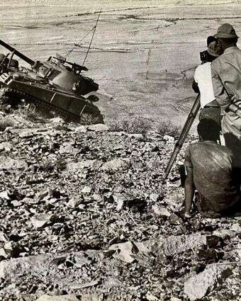 הדימויים הקולנועיים המוכרים ממלחמת ששת הימים נוצרו רק לאחר סיומה | מתוך הסרט "שוטינג הדימויים הקולנועיים המוכרים ממלחמת ששת הימים נוצרו רק לאחר סיומה | מתוך הסרט "שוטינג