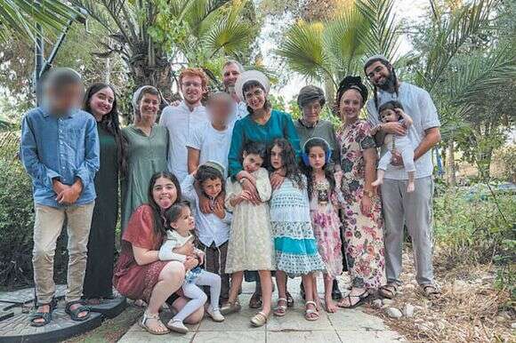 הייתה הקשבה והייתה שותפות. מאיר עם משפחתו | באדיבות המשפחה הייתה הקשבה והייתה שותפות. מאיר עם משפחתו | באדיבות המשפחה