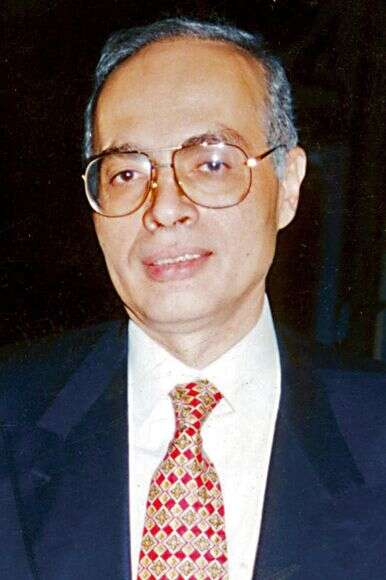 "הוא היה רץ לכל מיני מקומות, ולא רק לנו מכר את סחורתו". אשרף מרואן ("המלאך") | איי.אף.פי "הוא היה רץ לכל מיני מקומות, ולא רק לנו מכר את סחורתו". אשרף מרואן ("המלאך") | איי.אף.פי