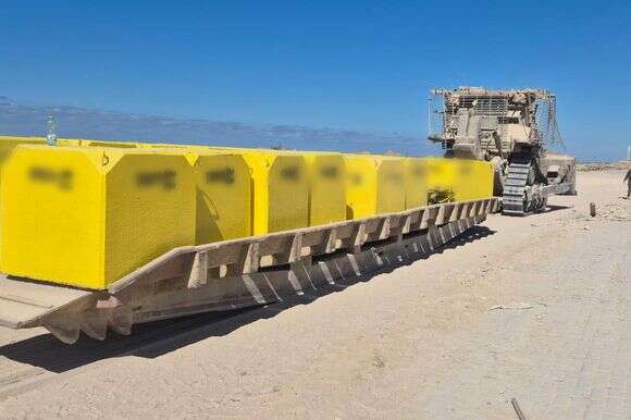 "כל ניסיון לחצות את הקו מטופל". בטונדות צה"ליות של הקו הצהוב | דובר צה"ל "כל ניסיון לחצות את הקו מטופל". בטונדות צה"ליות של הקו הצהוב | דובר צה"ל