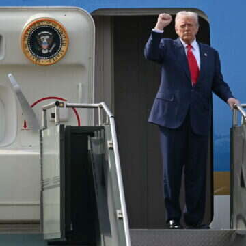 טראמפ אחרי הפגישה עם מנהיג סין שי ג'ינפינג | ANDREW CABALLERO-REYNOLDS / AFP טראמפ אחרי הפגישה עם מנהיג סין שי ג'ינפינג | ANDREW CABALLERO-REYNOLDS / AFP