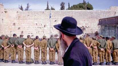 חיילים בכותל. אילוסטרציה | יונתן זינדל, פלאש 90 חיילים בכותל. אילוסטרציה | יונתן זינדל, פלאש 90