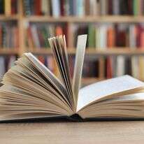 קריאת ספר | שאטרסטוק קריאת ספר | שאטרסטוק