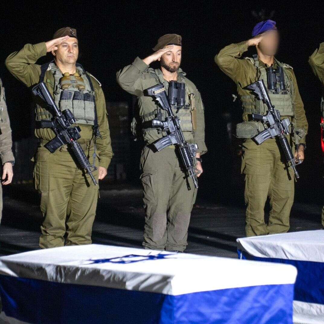 מעמד קבלת ארונות החטופים החללים, אמש | דובר צה"ל