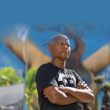 מולוגטה לא היסס לרגע | לירון מולדובן מולוגטה לא היסס לרגע | לירון מולדובן