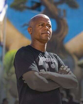 מולוגטה לא היסס לרגע עמוד הבית | לירון מולדובן מולוגטה לא היסס לרגע עמוד הבית | לירון מולדובן