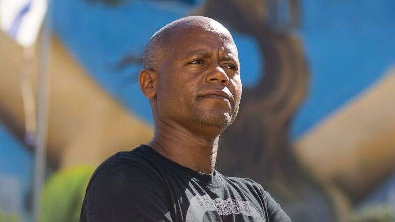 מולוגטה לא היסס לרגע עמוד הבית | לירון מולדובן