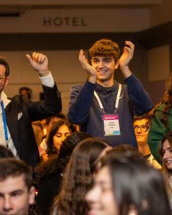 משתתפי הקונגרס הציוני הראשון לבני נוער | Eszter Mirka Sarkadi