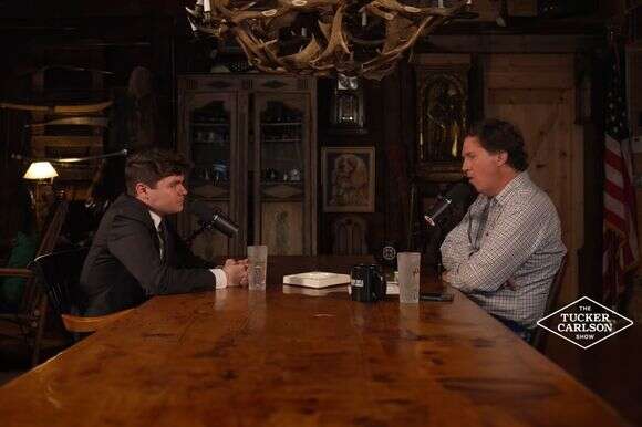 קרלסון ופואנטס | צילום מסך מתוך יוטיוב